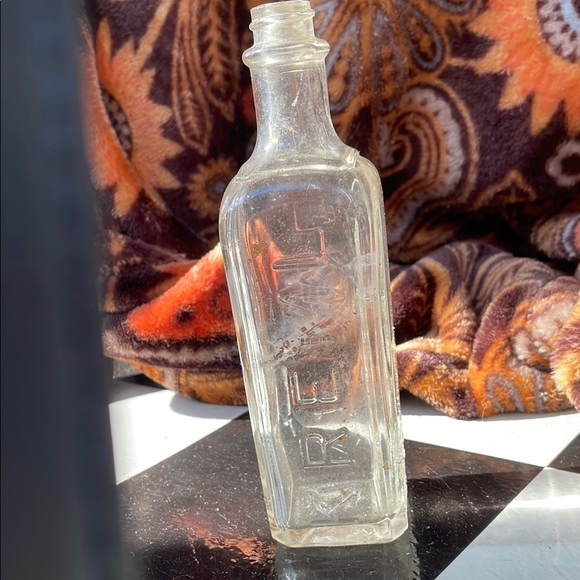 Vintage Clear Glass Bottle - Picture 3 of 3